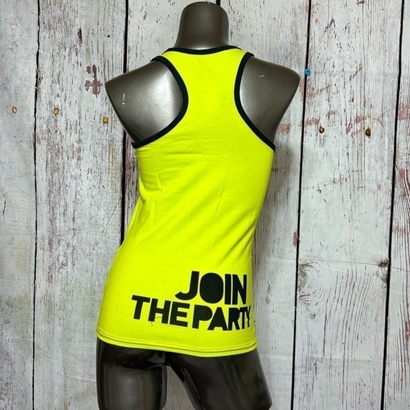 ZUMBA FITNESS sporty stretchy black tank top Green “Join the Party” Large NWT - Picture 2 of 9